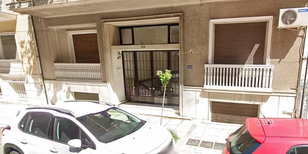 Petite Retreat In Kolonaki, Athens-1